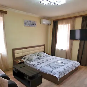 https://georgi-apartament-2.alltbilisihotels.com